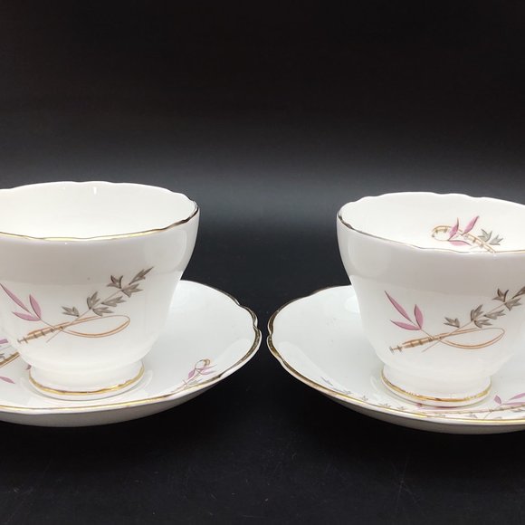 Pair of Regency Vintage Tea Cups and Saucers - Picture 2 of 10